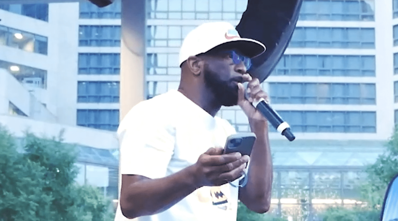 Rickey Smiley, Phone